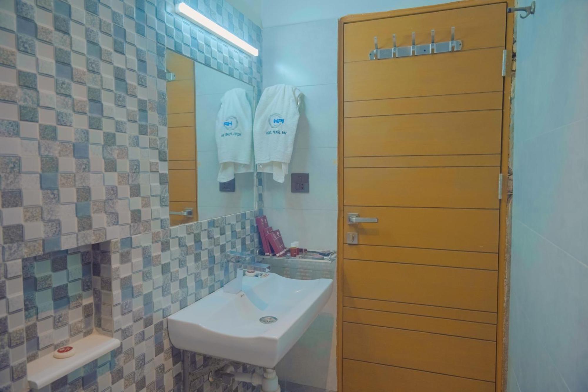 Hotel Pearl Inn 卡拉奇 外观 照片