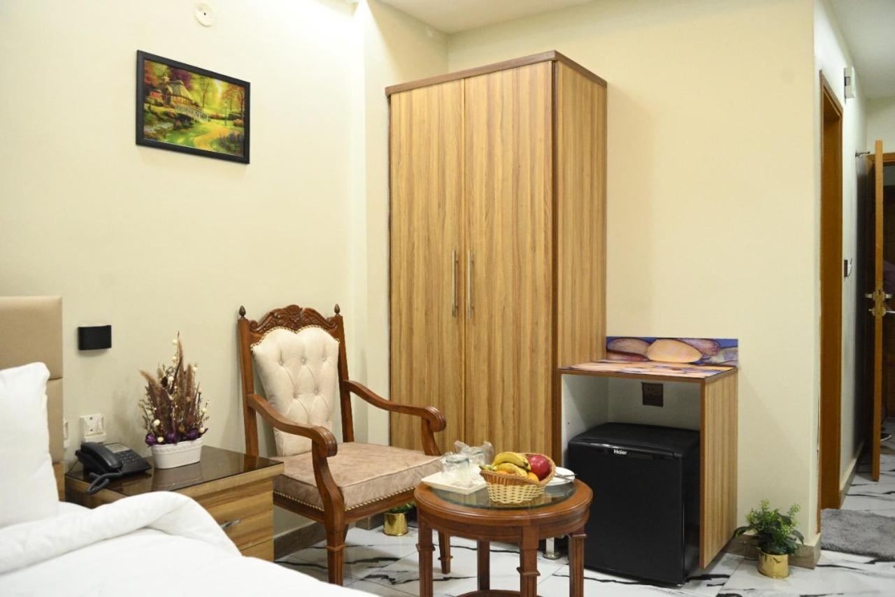 Hotel Pearl Inn 卡拉奇 外观 照片